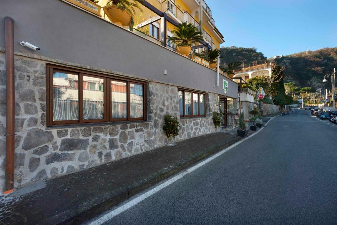 Bed and Breakfast Relais Sorrento Terrace And Relax Exteriér fotografie